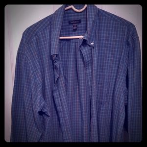 Van Heusen Men's XL Button Up Shirt